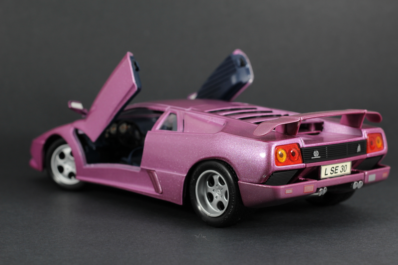 Illustration for article titled ROTB: Maisto Lamborghini Diablo SE30